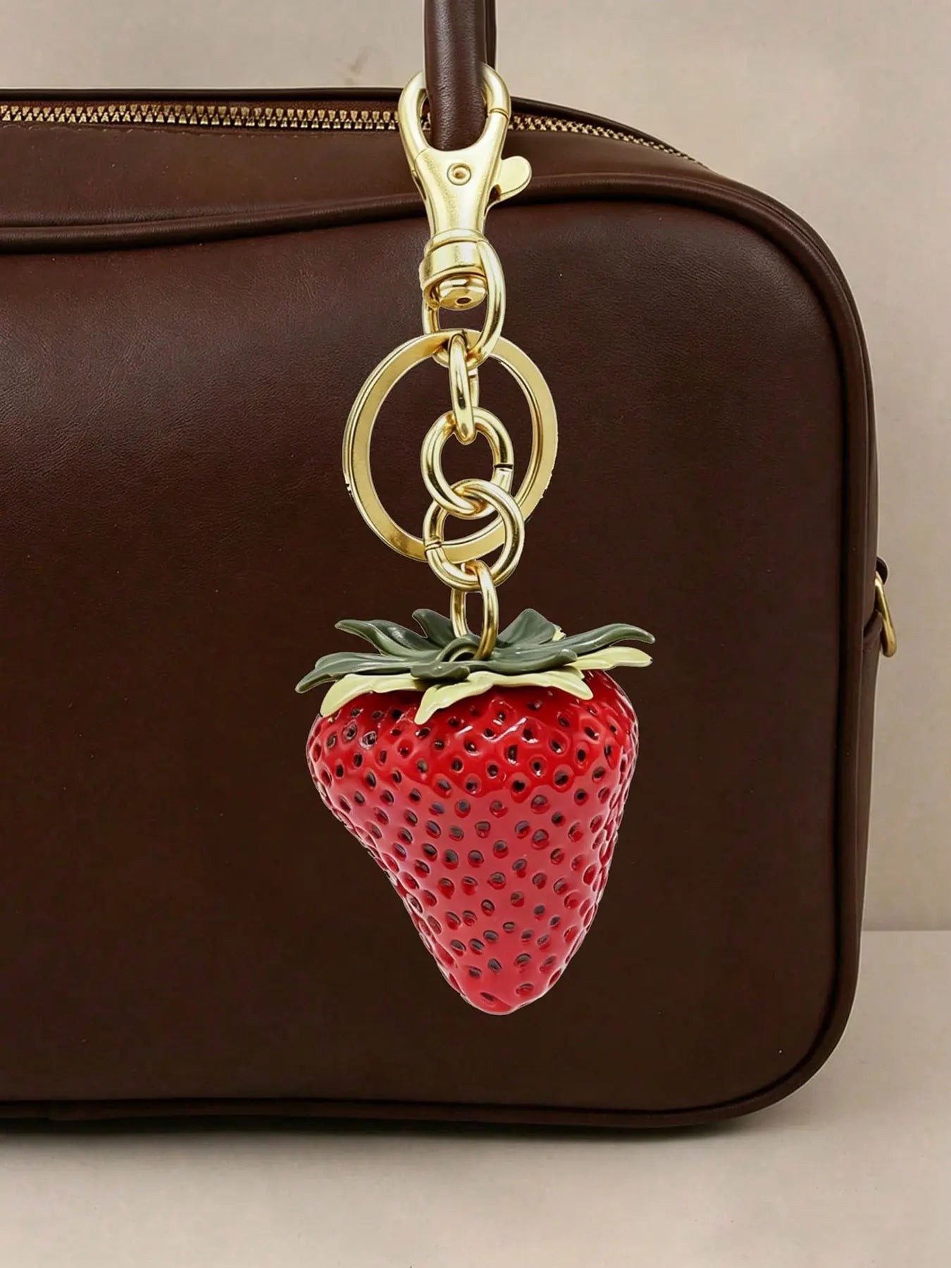 Cherry Keychain, Keychain Accessories, Girly Keychain for Bags, Women's Bag Pendant, Fashion Trend Exquisite Pendant, Women's Backpack Elegant Pendant, Suitable for Valentine's Day and Christmas Gift for Friends