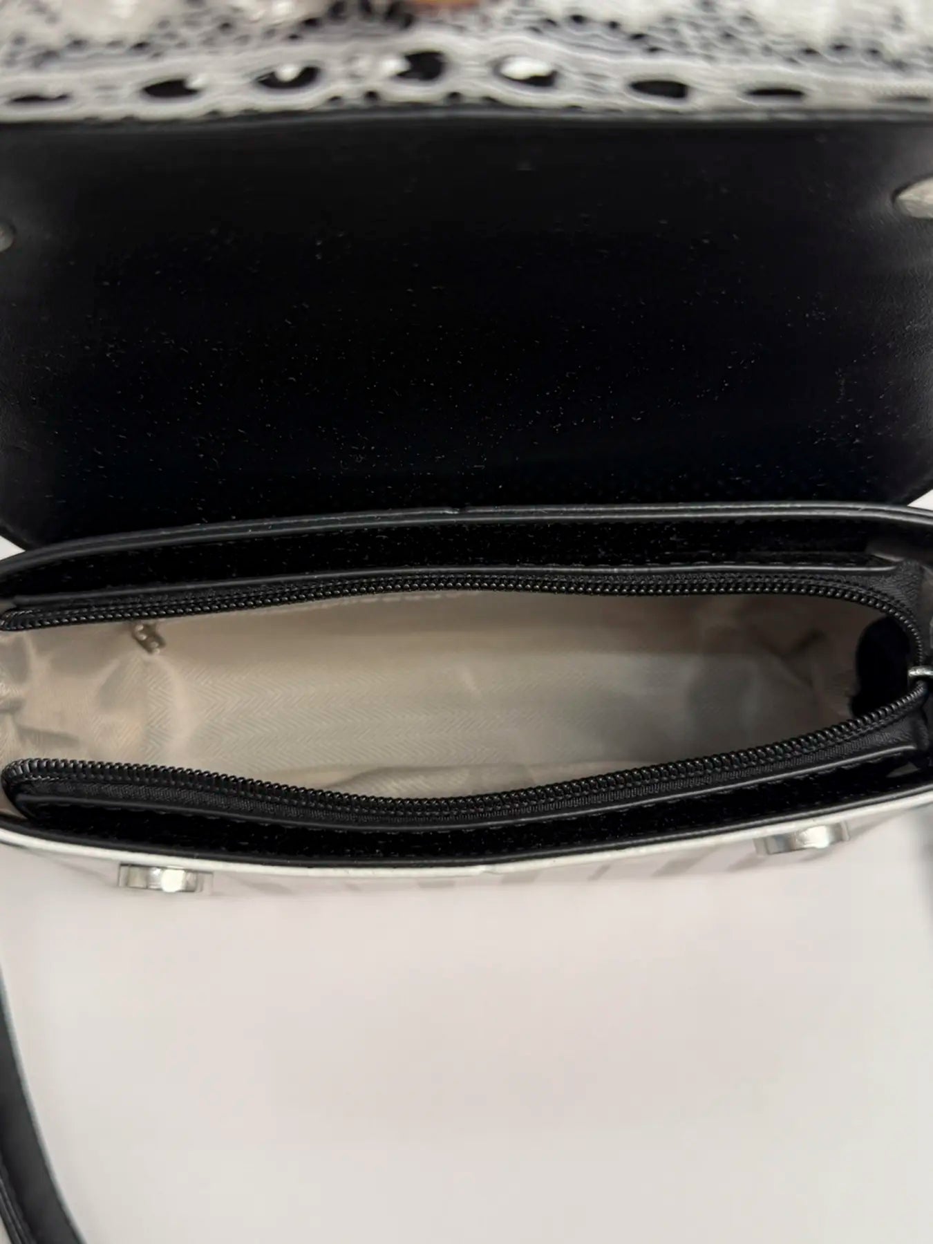 Music piano element package, Concert Purse, niche music theme one-shoulder messenger bag, simple casual portable design, versatile for daily commuting, Crossbody Bag, Casual Commuter Bag, Casual Fashion Bag