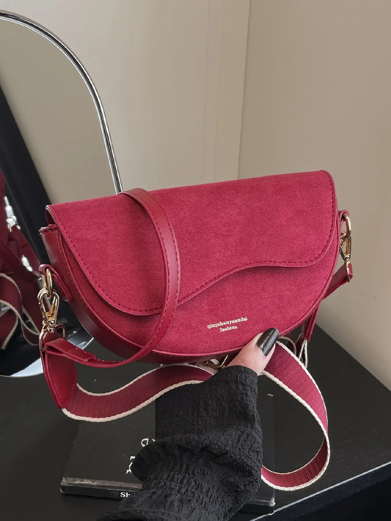 Christmas Gift,25 fall&winter ,Women's Fashionable Saddle Bag, Casual Versatile Stylish Crossbody Bag with Wide Shoulder Strap, Trendy All-match Commuter Bag for Daily Used, Trendy Commuting Bag, Fashion Bags, Everyday Bag