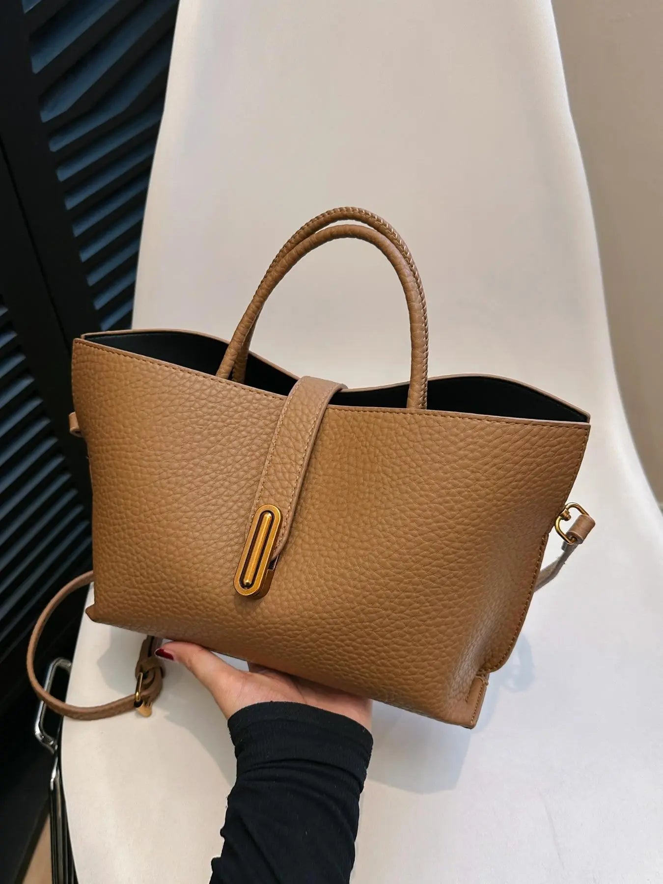 25 fall&winter Women's Elegant Solid Color Handbag, Fashionable Crossbody Bag for Daily Used, Casual Trendy Versatile High-quality Daily Commuting Bag