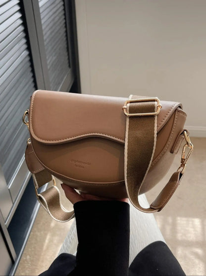 Christmas Gift,25 fall&winter ,Women's Fashionable Saddle Bag, Casual Versatile Stylish Crossbody Bag with Wide Shoulder Strap, Trendy All-match Commuter Bag for Daily Used, Trendy Commuting Bag, Fashion Bags, Everyday Bag