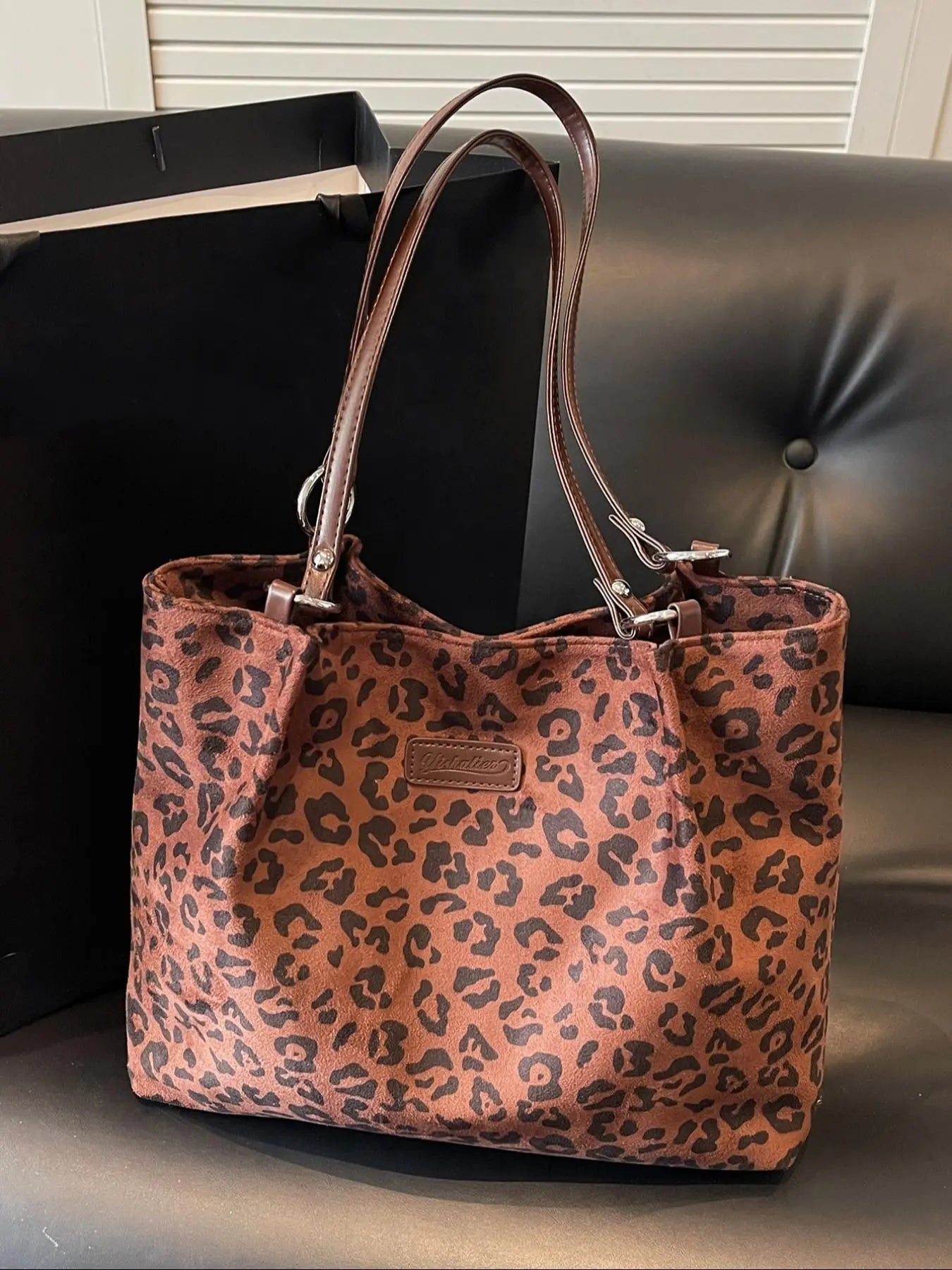 Women's Random Leopard Print Shoulder Bag, Style Large Capacity Tote Bag for Work & Daily Used, Personalized Trendy All-match Underarm Bag