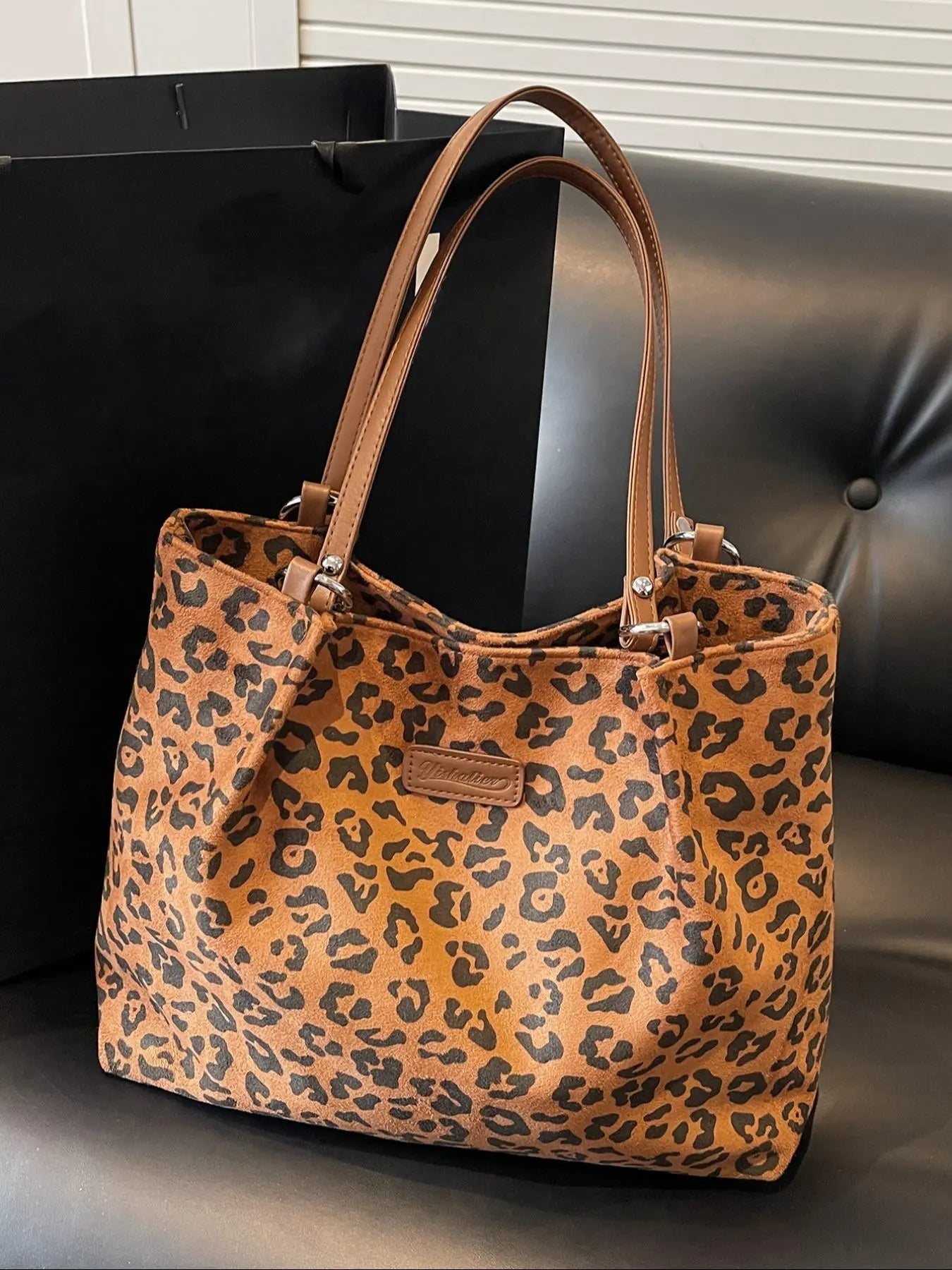 Women's Random Leopard Print Shoulder Bag, Style Large Capacity Tote Bag for Work & Daily Used, Personalized Trendy All-match Underarm Bag